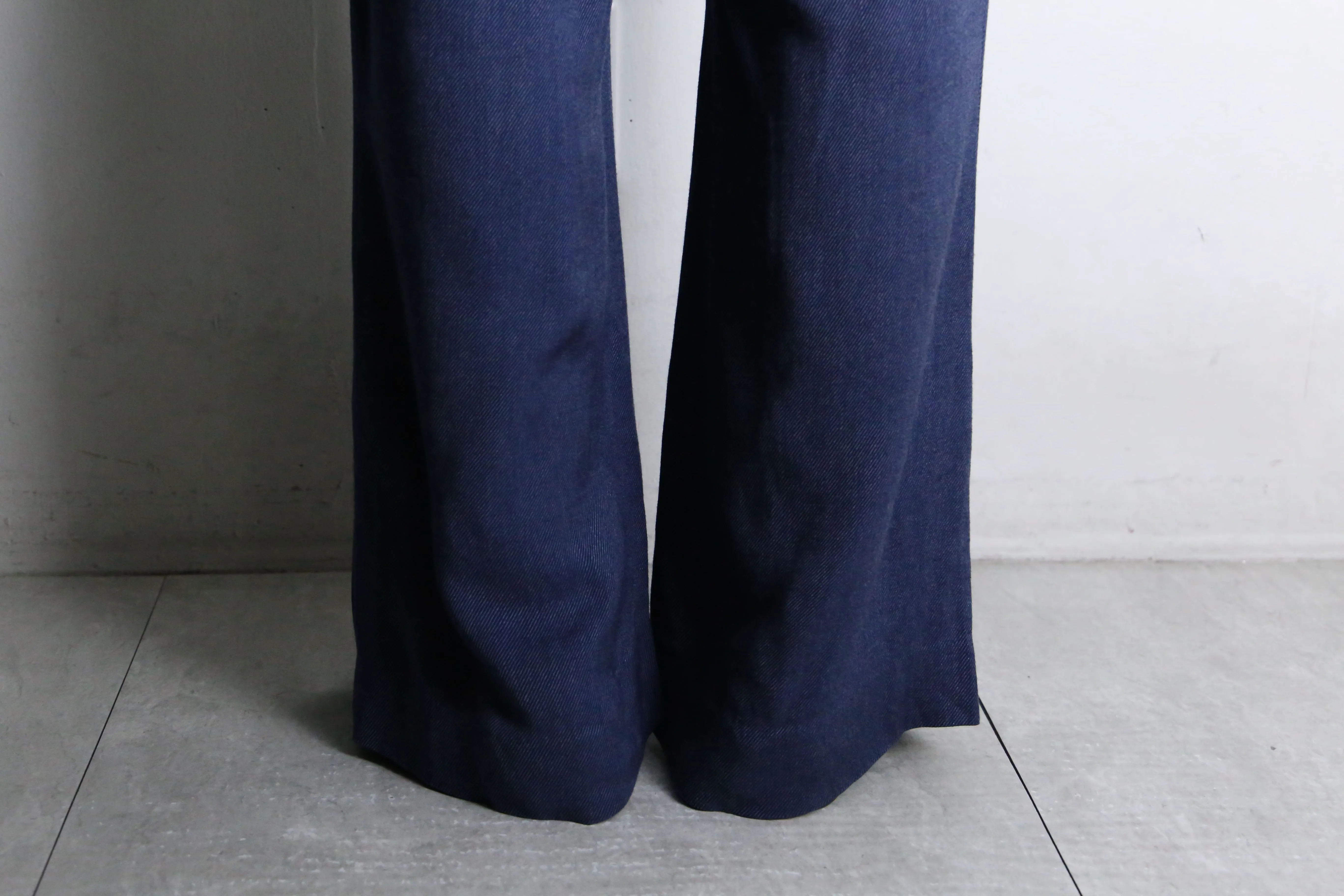 70’s navy button flare design pants