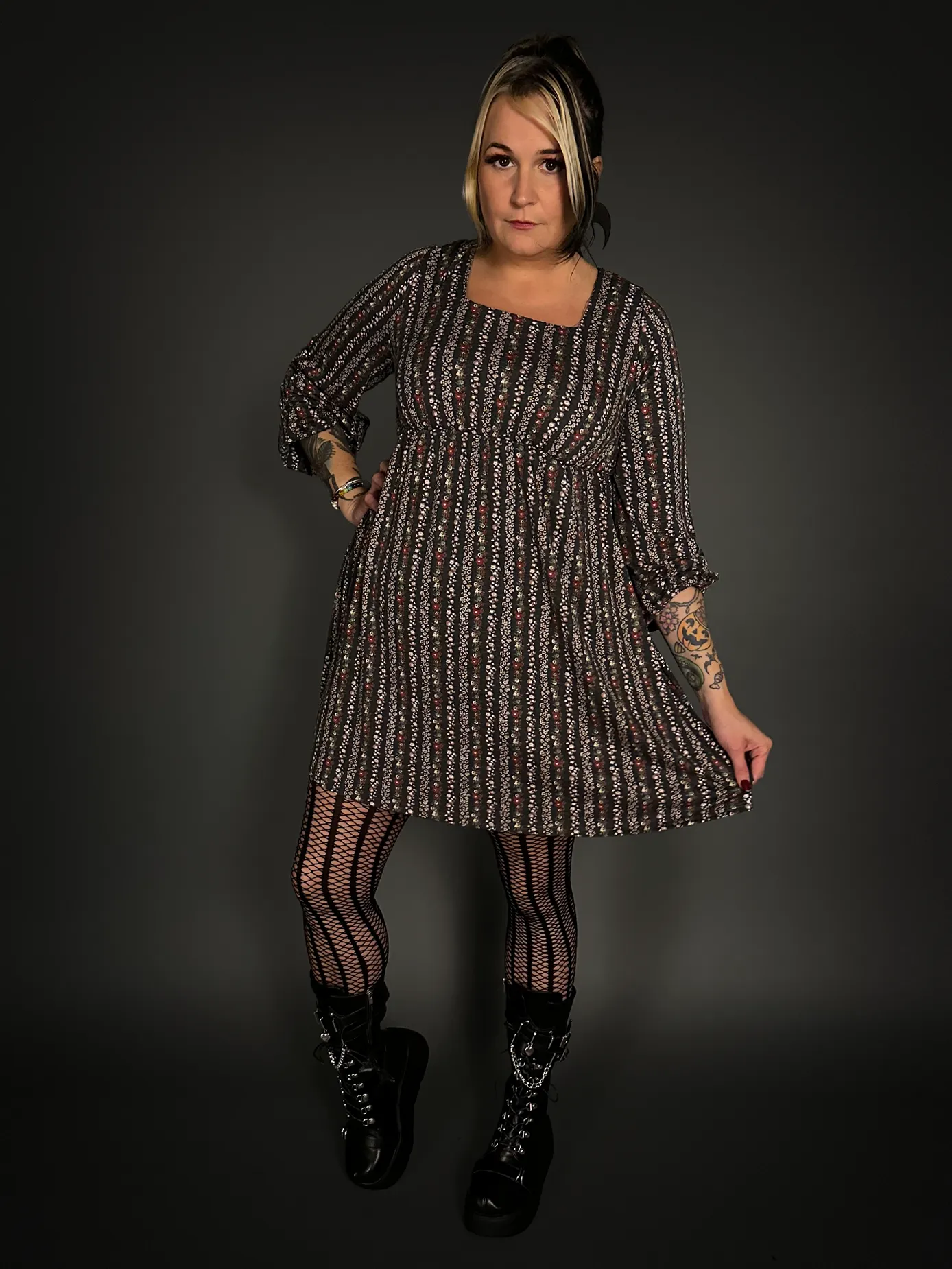 Square Neck Long Sleeve Babydoll Dress with Pockets Floral Print on Charcoal