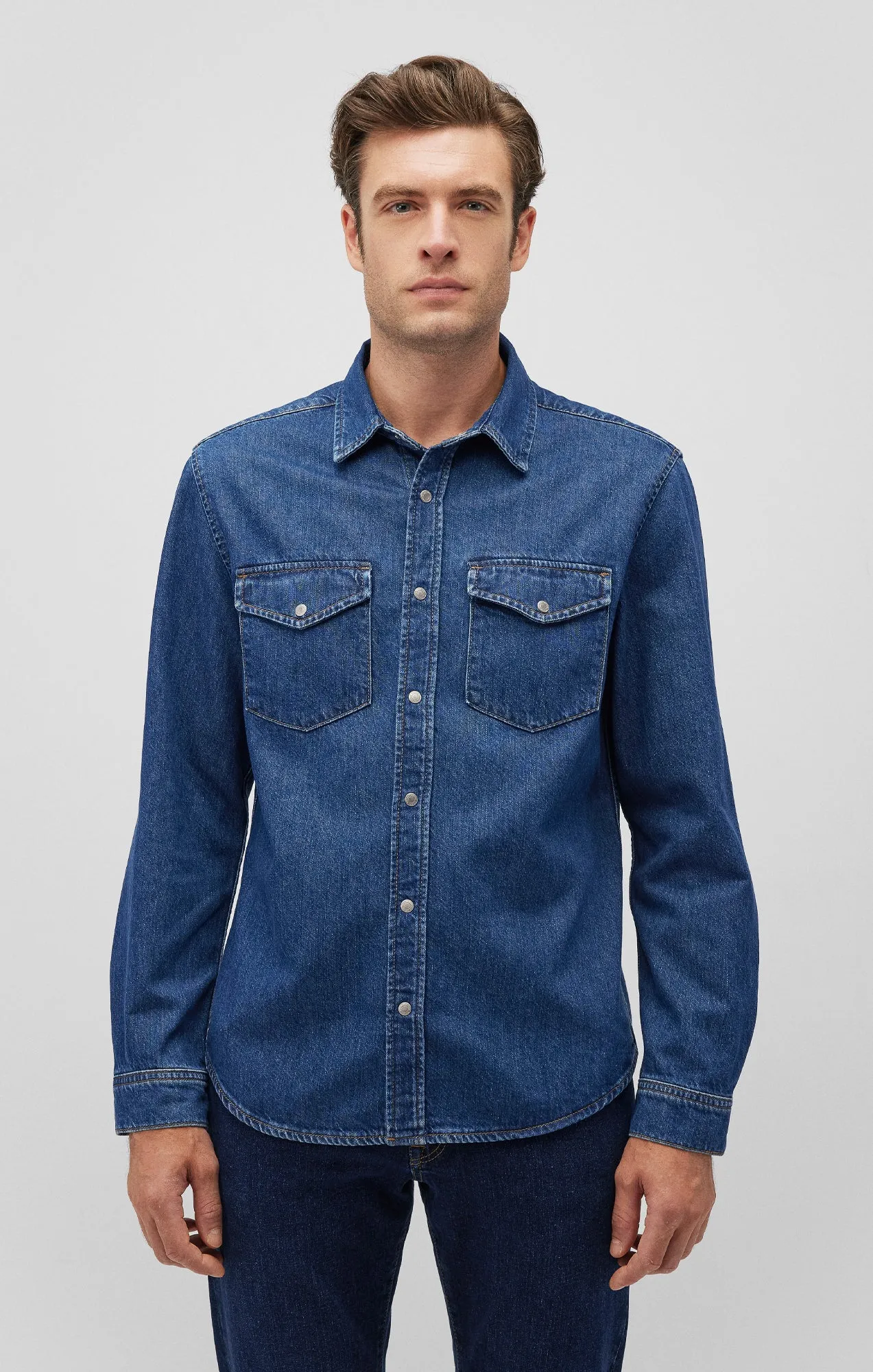 TED DENIM SHIRT IN DARK BRUSHED DENIM