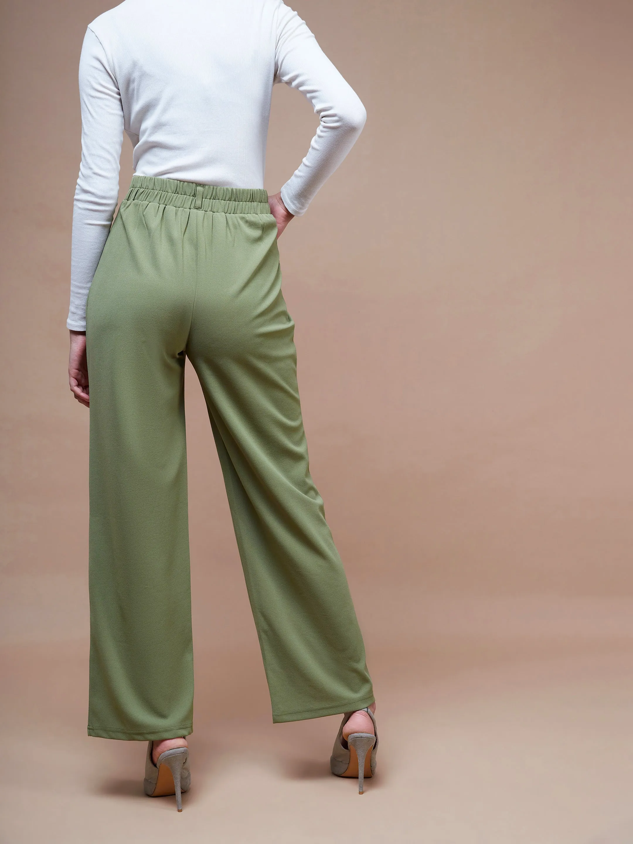 Women Olive Pleated Straight Stretchable Pants